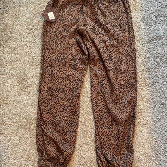 Knox Rose cheetah print BoHo style lightweight pants women’s size xs NWT - Picture 1 of 6